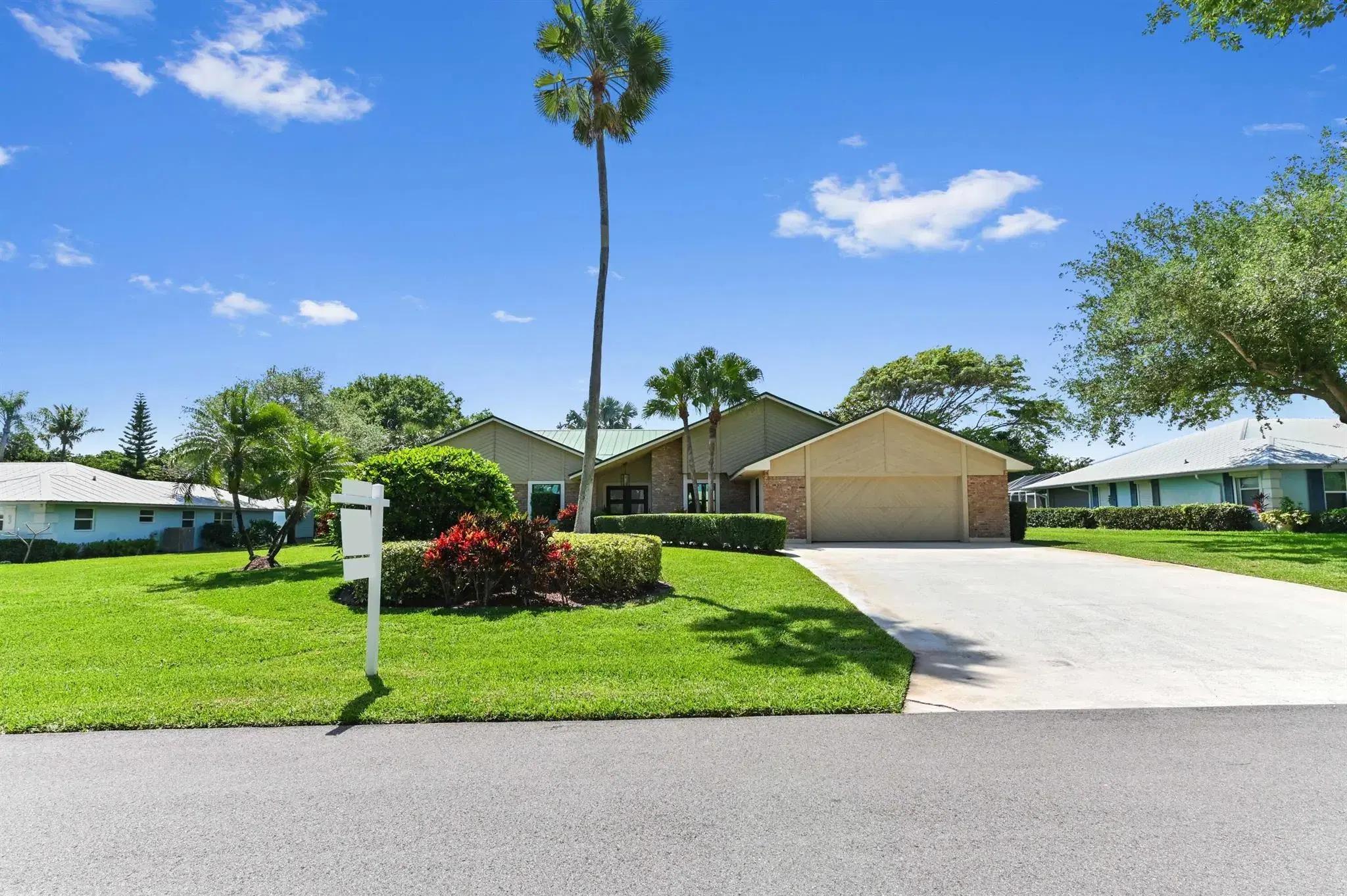 Picture of 8222 SE Royal Street, Hobe Sound, FL 33455