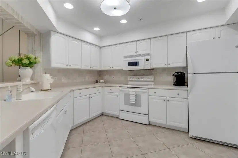 Picture of 4183 Bay Beach Ln 3P1, Fort Myers Beach FL 33931