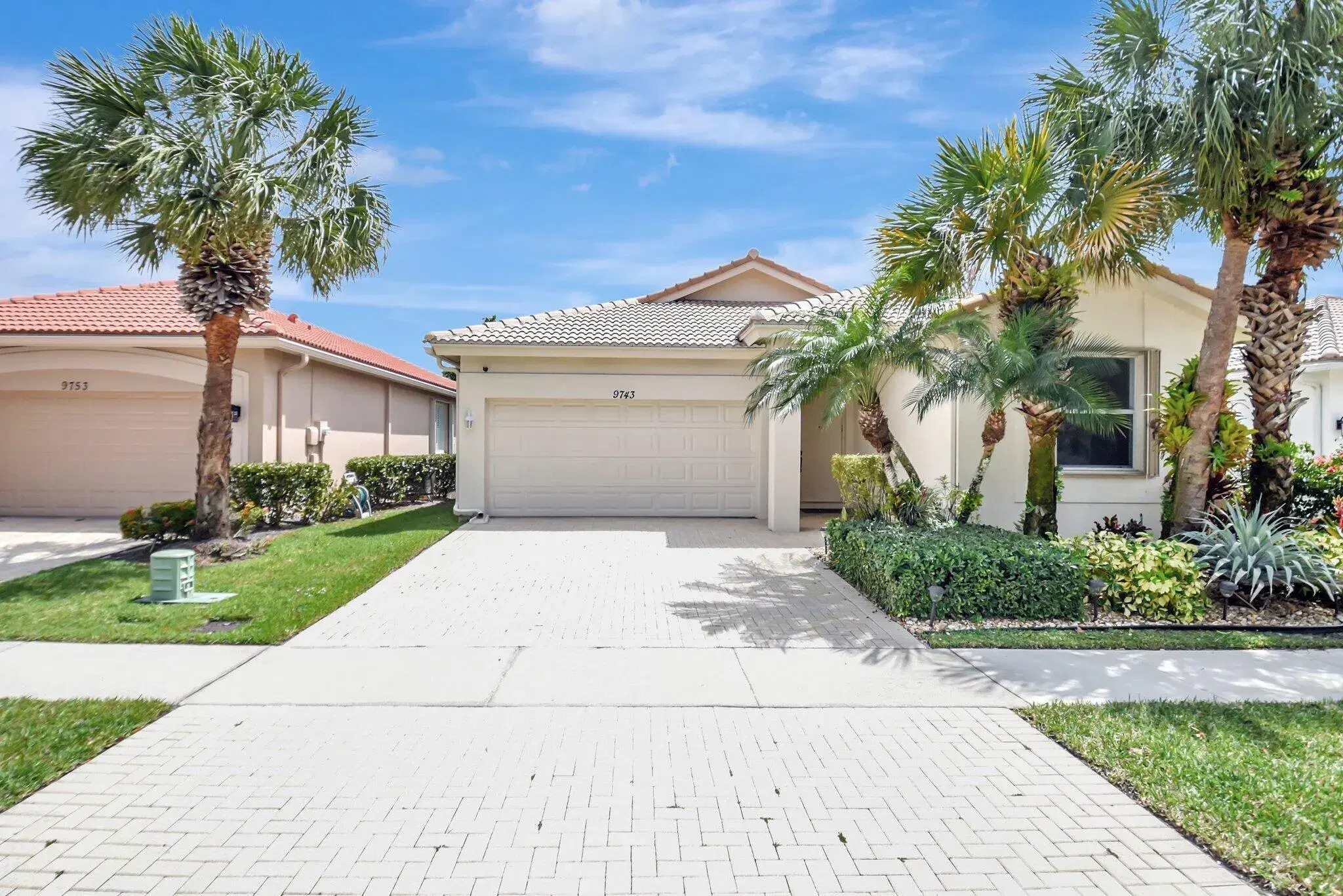 Picture of 9743 Sandpiper Lane, West Palm Beach, FL 33411