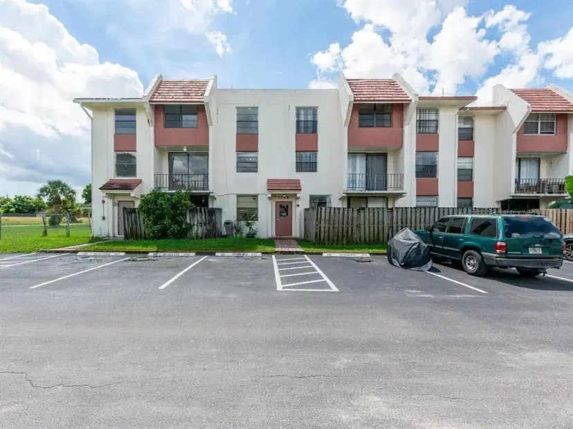 Picture of 1788 NW 55Th Ave 203, Lauderhill FL 33313