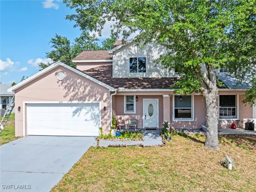 Picture of 857 Bedford Dr, Lehigh Acres FL 33974