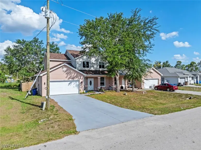 Picture of 857 Bedford Dr, Lehigh Acres FL 33974