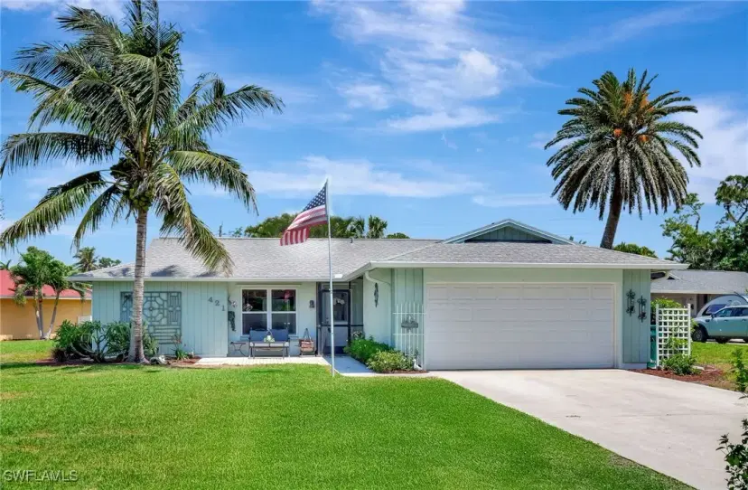 Picture of 421 Marathon Ct, Naples FL 34112