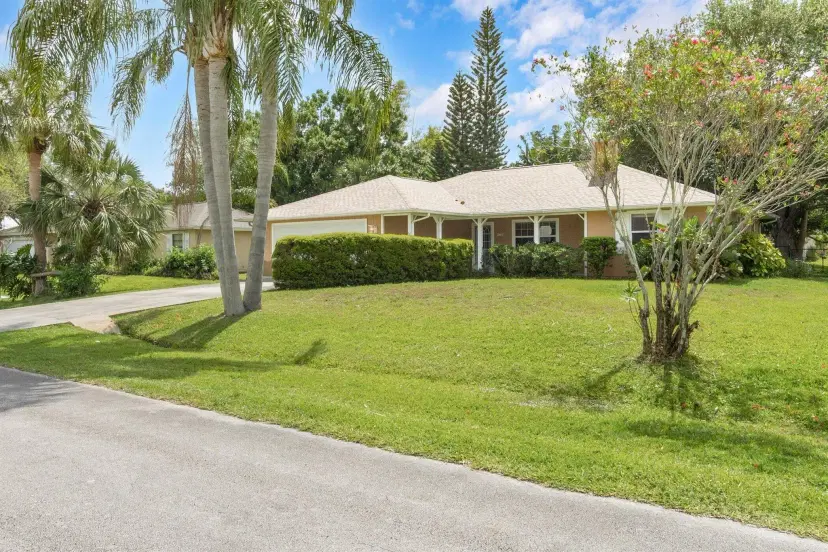Picture of 680 Helicon Terrace, Sebastian FL 32958