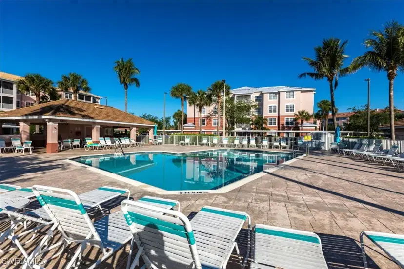 Picture of 15901 Royal Pointe Ln 402, Fort Myers FL 33908