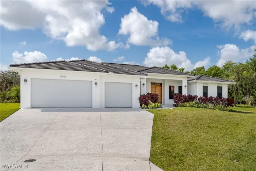 Picture of 18355 Fairmont Dr, Naples FL 34114