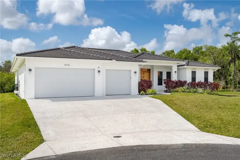 Picture of 18355 Fairmont Dr, Naples FL 34114