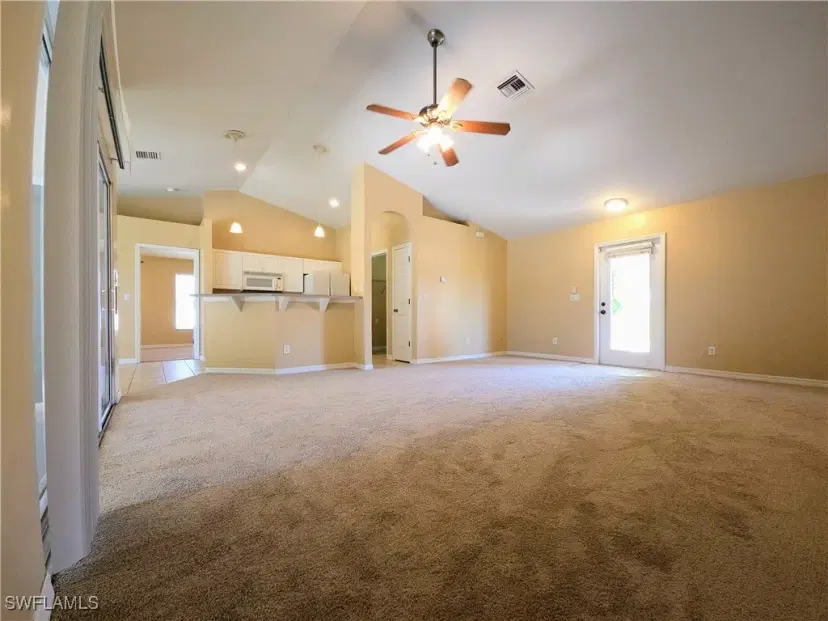 Picture of 810 SW 8Th Ct, Cape Coral FL 33991
