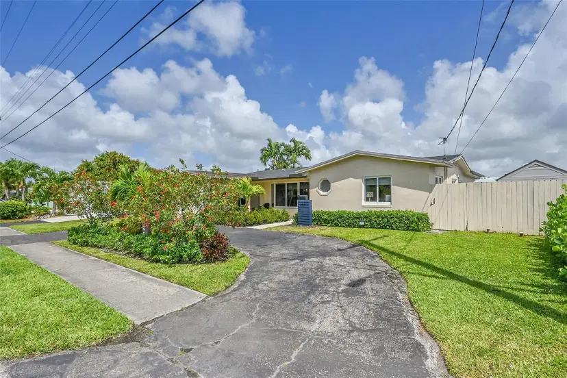 Picture of 1717 NW 39 St, Oakland Park FL 33309