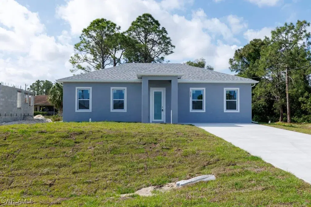 Picture of 2705 20Th St W, Lehigh Acres, FL 33971