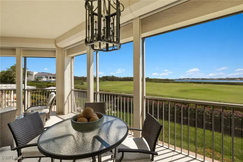 Picture of 1560 Star Point Ln 3-301, Naples FL 34112