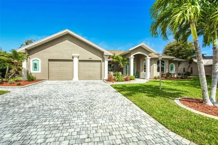 Picture of 15291 Briarcrest Cir, Fort Myers FL 33912