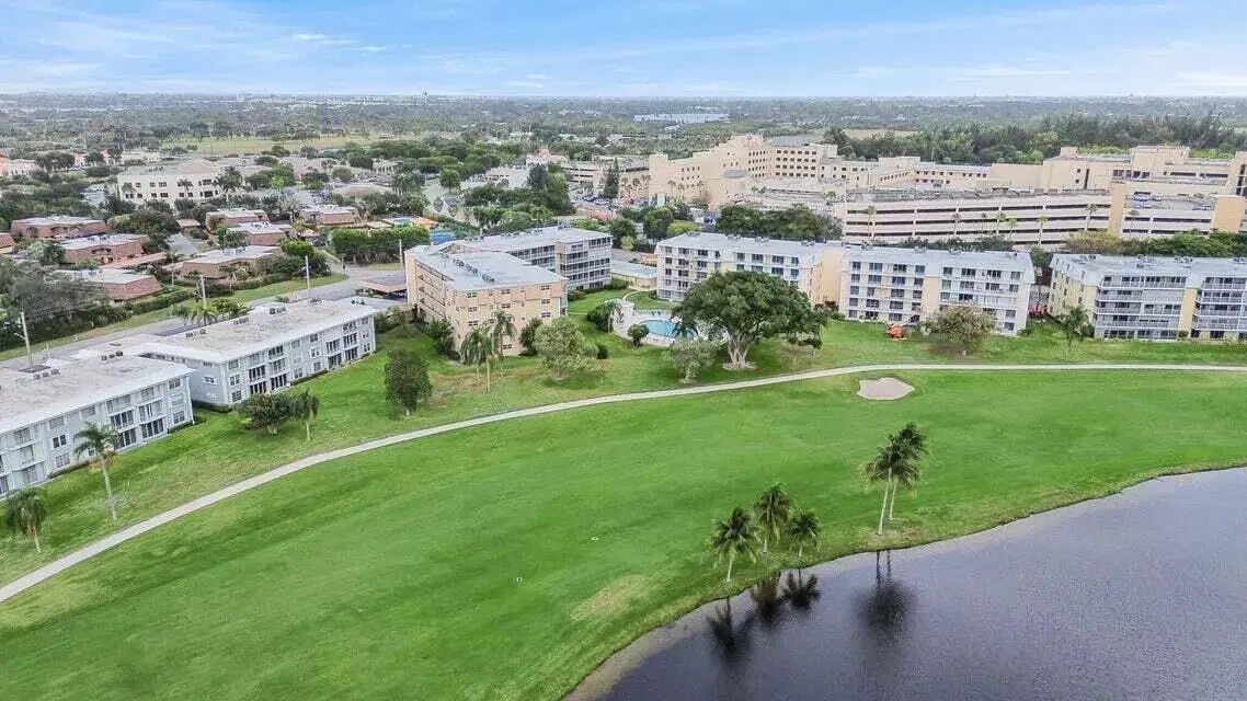 Picture of 145 Atlantis Boulevard 103, Atlantis, FL 33462
