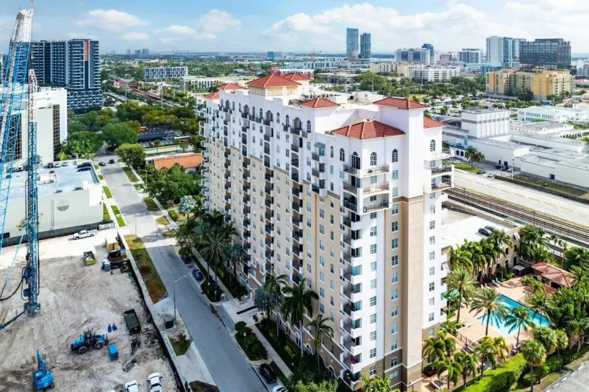 Picture of 616 Clearwater Park Road 1203, West Palm Beach FL 33401