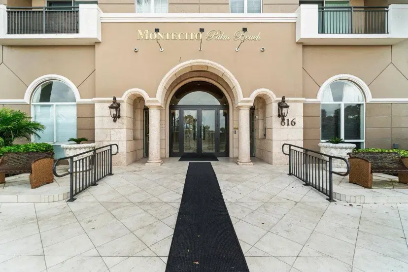 Picture of 616 Clearwater Park Road 1203, West Palm Beach FL 33401