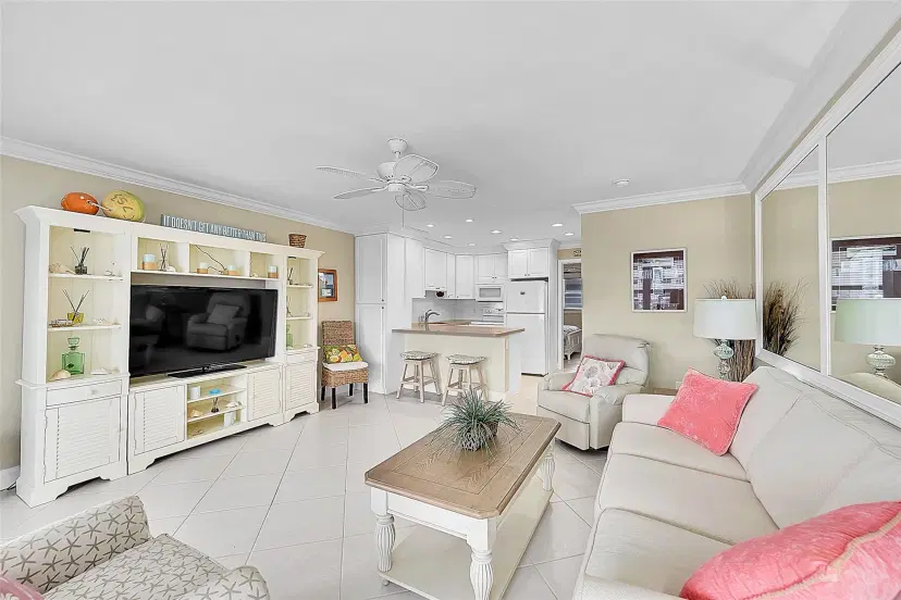 Picture of 1110 N Riverside Dr 24, Pompano Beach FL 33062