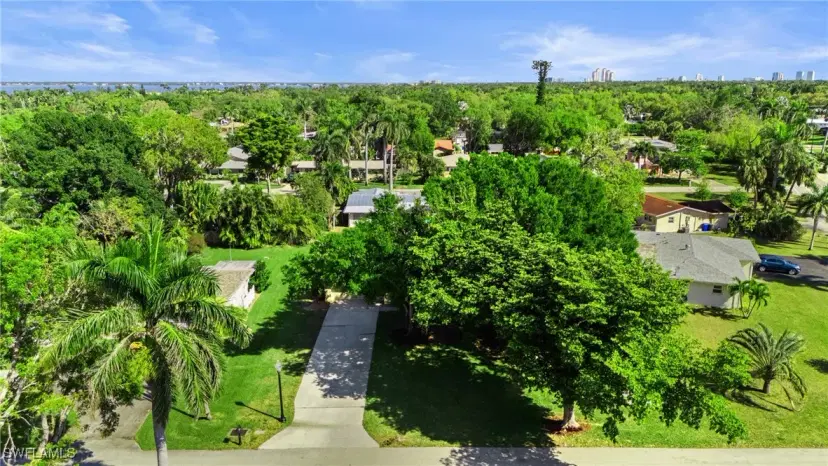 Picture of 1359 Jambalana Ln, Fort Myers FL 33901