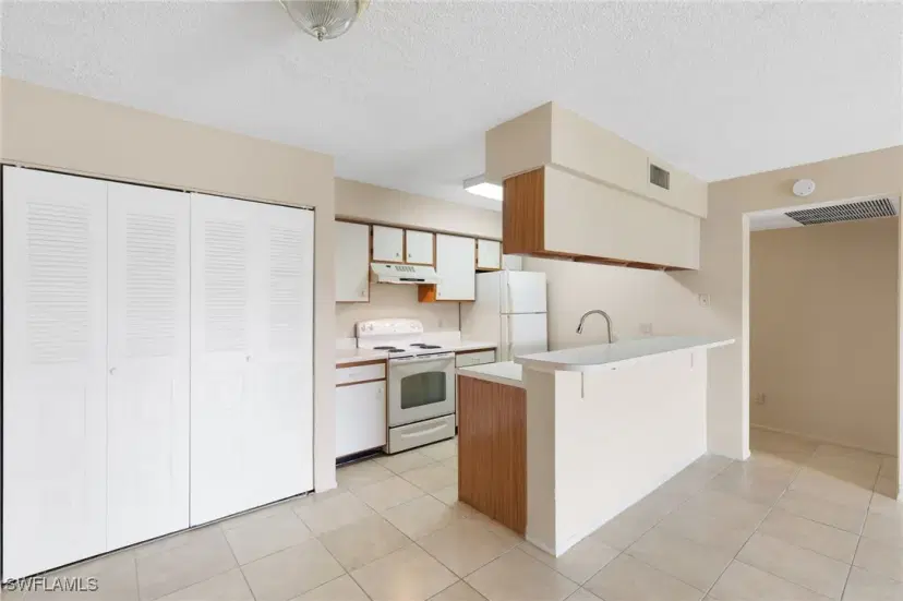 Picture of 5317 Summerlin Rd 1713, Fort Myers FL 33919