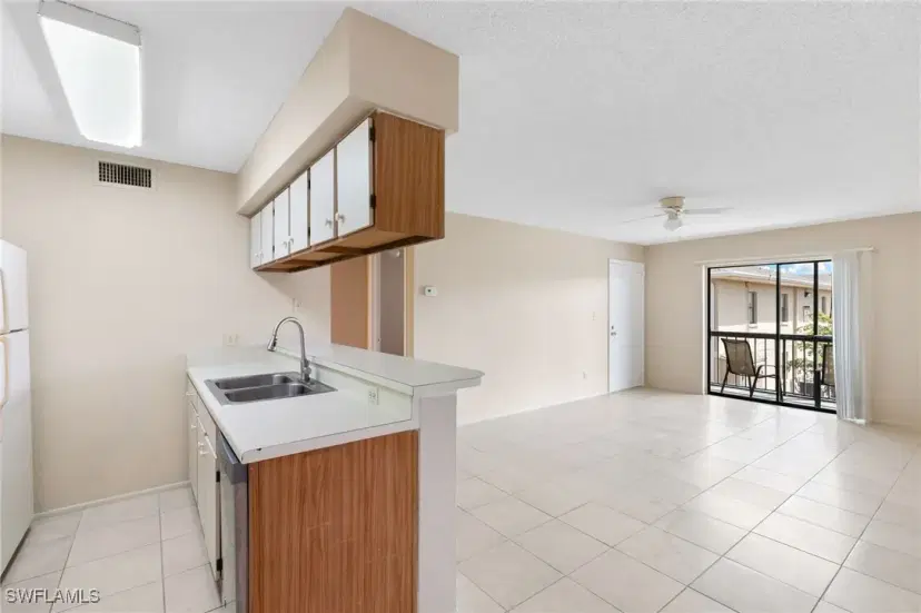 Picture of 5317 Summerlin Rd 1713, Fort Myers FL 33919
