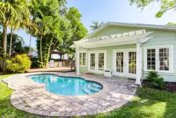 Picture of 2239 Vero Beach Avenue, Vero Beach, FL 32960