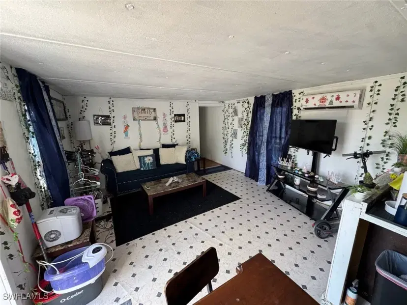 Picture of 710 Cypress Cir, Clewiston FL 33440