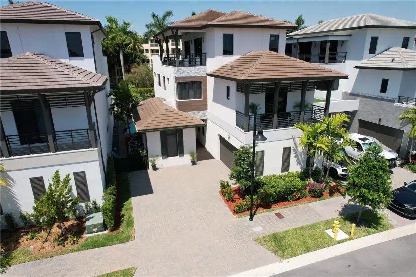 Picture of 8079 NW 48Th Ter, Doral FL 33166