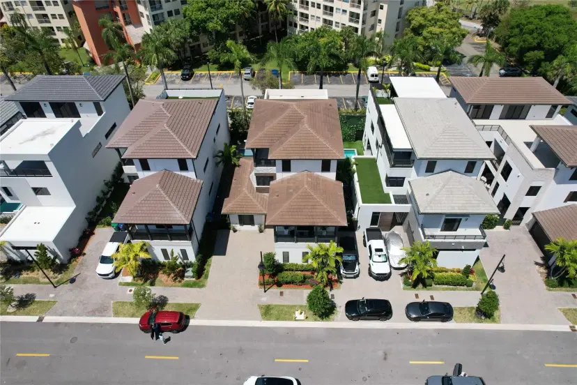 Picture of 8079 NW 48Th Ter, Doral FL 33166