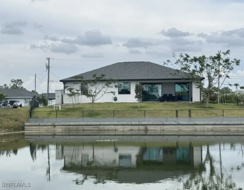 Picture of 4450 Connection Ave, Cape Coral FL 33909