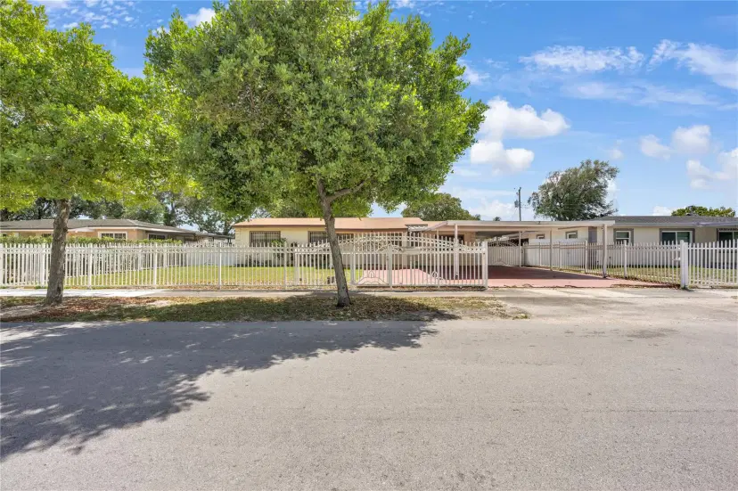 Picture of 3260 NW 174Th St, Miami Gardens FL 33056