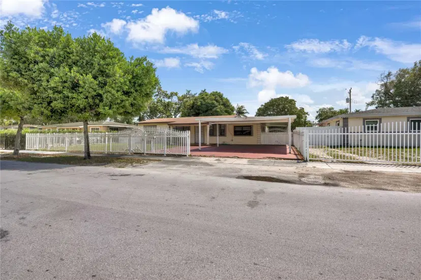Picture of 3260 NW 174Th St, Miami Gardens FL 33056
