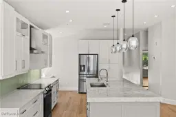 Picture of 6923 Satinleaf Rd N 204, Naples, FL 34109