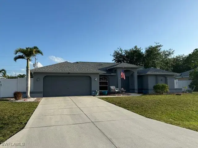 Picture of 408 SE 19Th Ln, Cape Coral, FL 33990