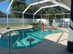 Picture of 408 SE 19Th Ln, Cape Coral, FL 33990