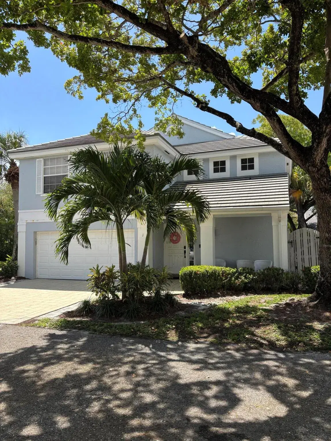 Picture of 1 Commodore Place, Palm Beach Gardens, FL 33418