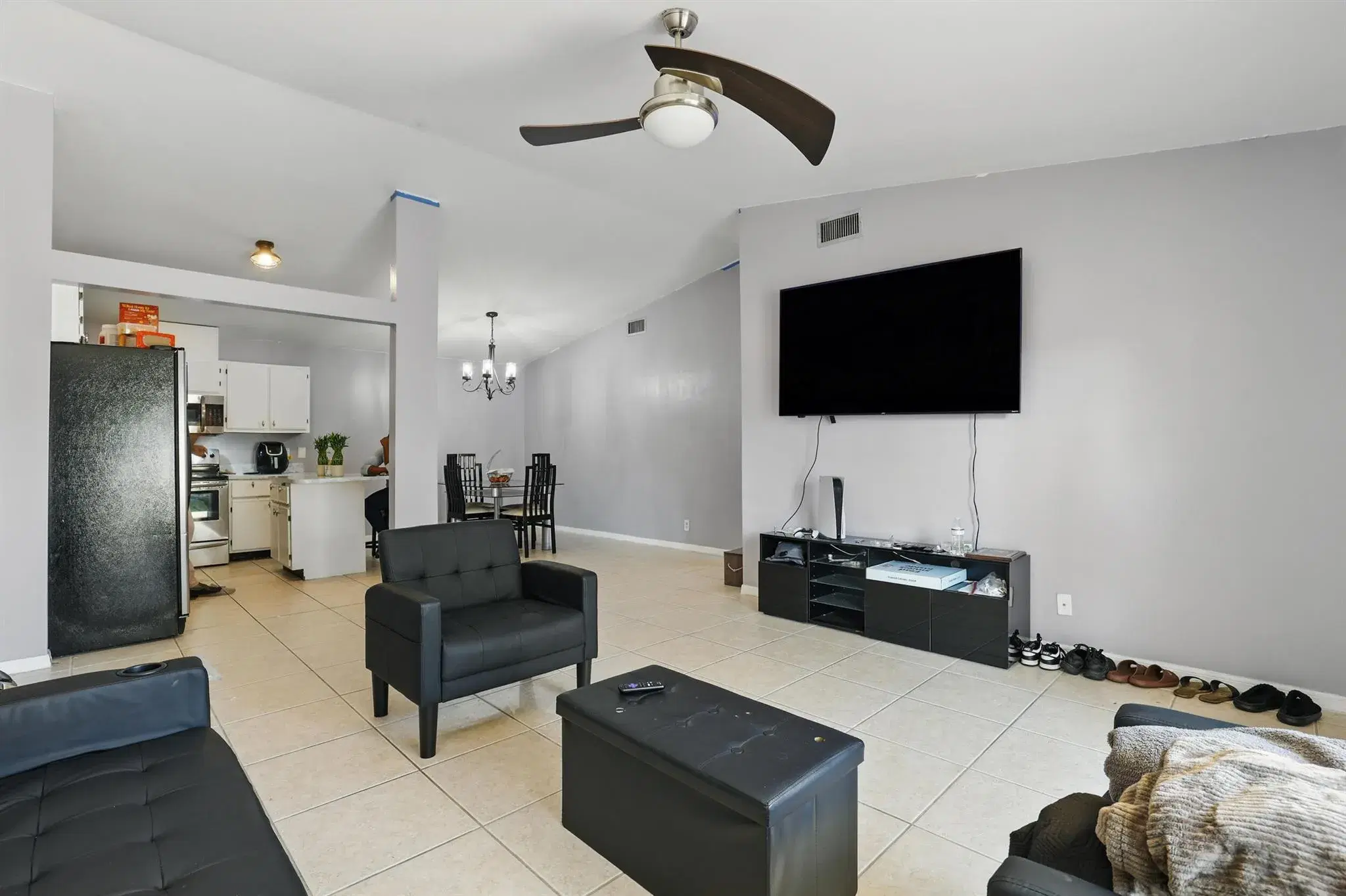 Picture of 4417 Woodstock Drive D, West Palm Beach, FL 33409