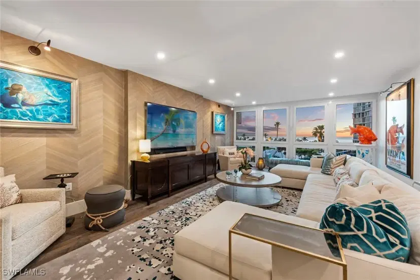 Picture of 4031 Gulf Shore Blvd N 4B, Naples FL 34103