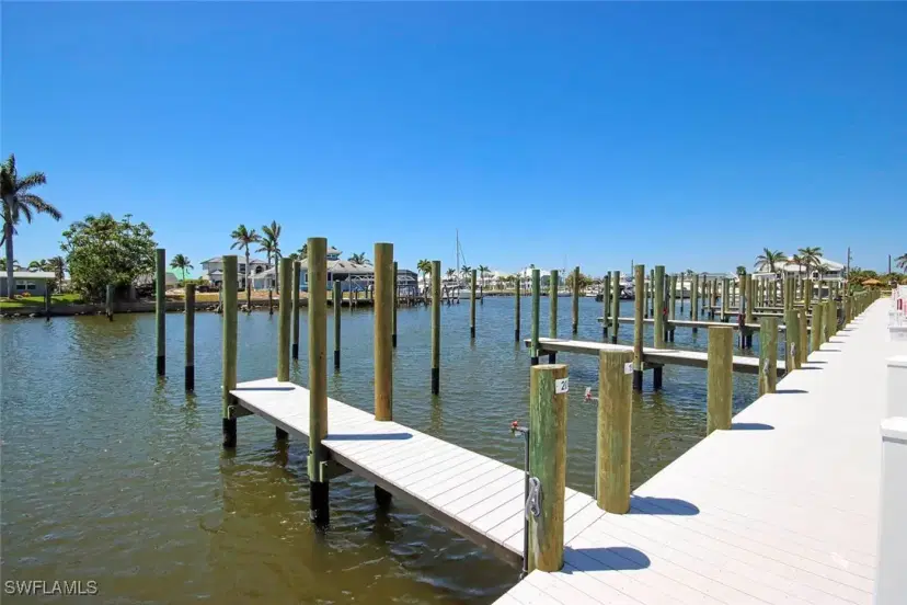 Picture of 18008 San Carlos Blvd 25, Fort Myers Beach FL 33931