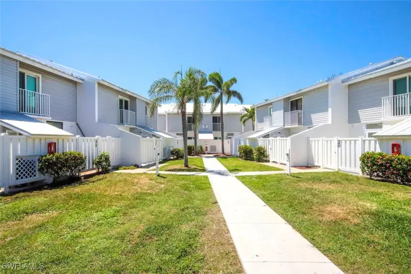 Picture of 18008 San Carlos Blvd 25, Fort Myers Beach FL 33931