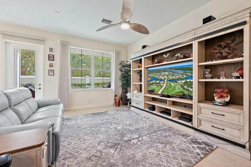 Picture of 5264 Cambridge Court, Palm Beach Gardens FL 33418