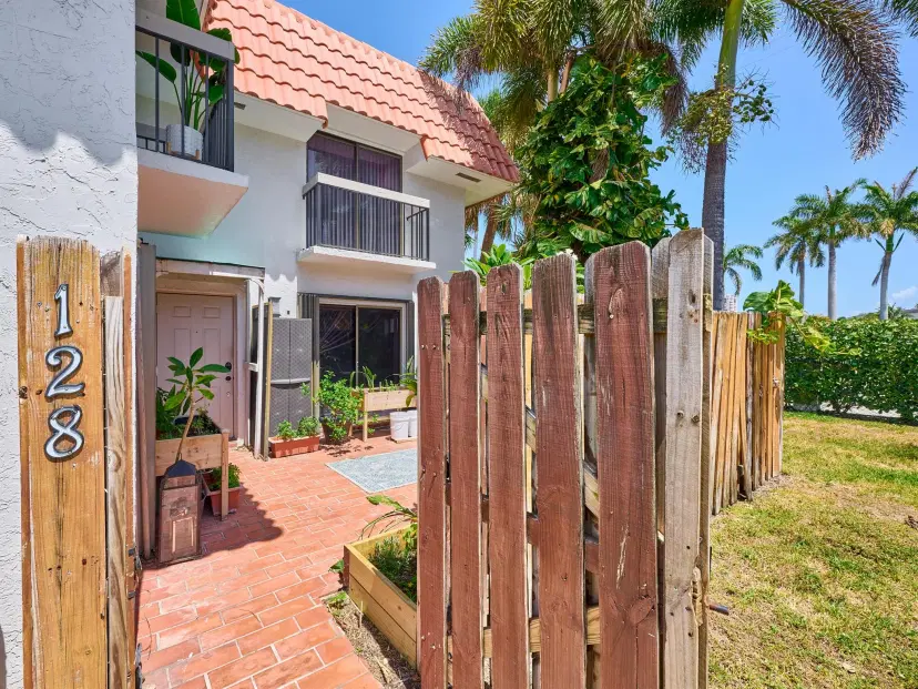 Picture of 1251 S Federal Highway 1280, Boca Raton FL 33432