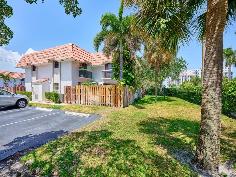 Picture of 1251 S Federal Highway 1280, Boca Raton FL 33432