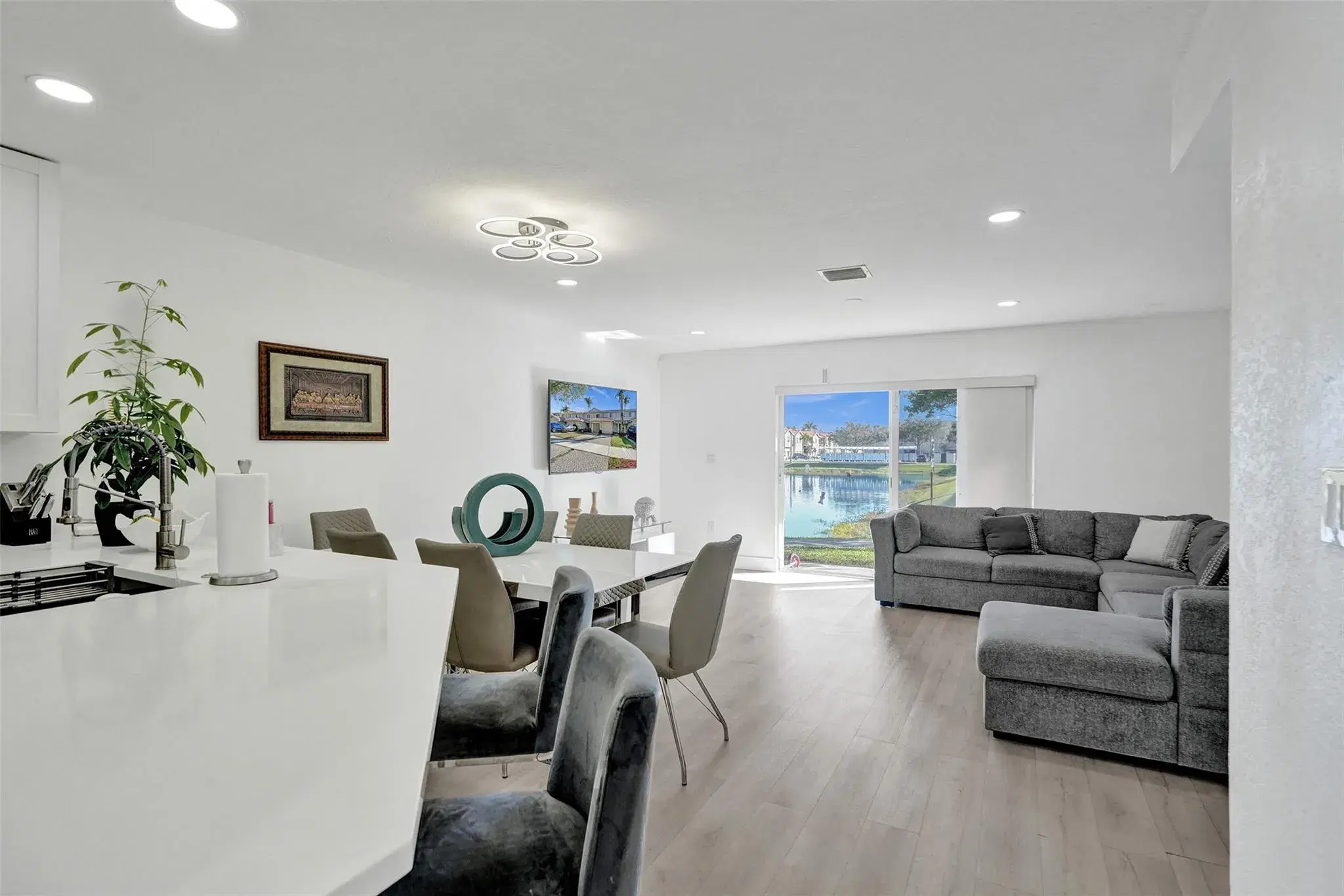 Picture of 9130 Chambers St, Tamarac, FL 33321