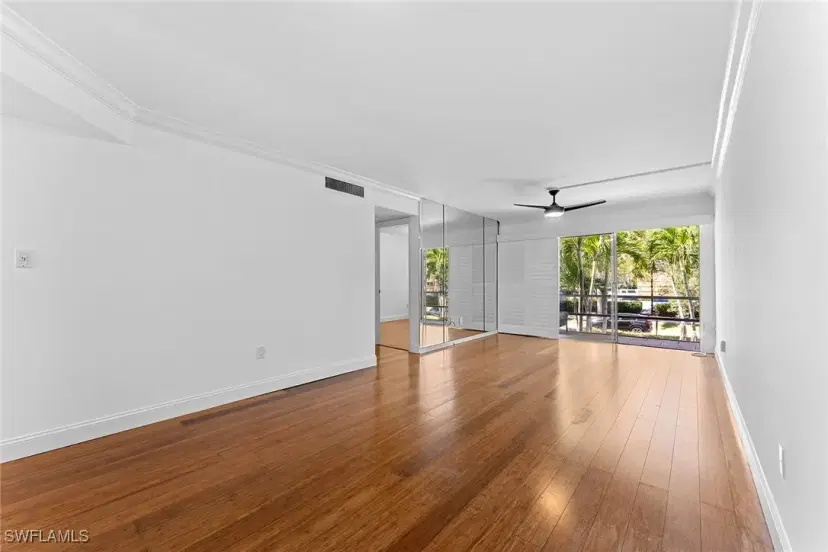 Picture of 72 7Th St S 210, Naples FL 34102