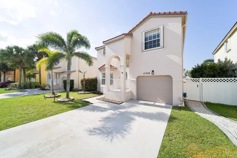 Picture of 15320 NW 7Th St, Pembroke Pines FL 33028