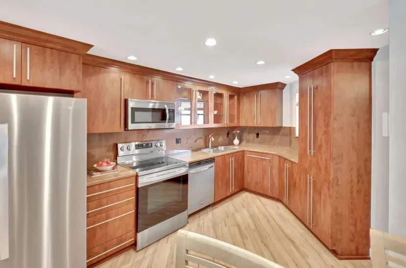 Picture of 5801 Camino Del Sol 406, Boca Raton FL 33433
