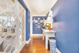 Picture of 100 Royal Palm Way G-4, Palm Beach, FL 33480