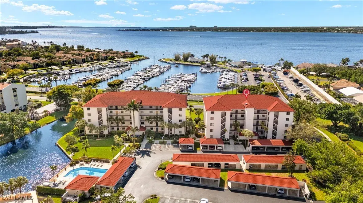 Picture of 9435 Sunset Harbor Ln 223, Fort Myers, FL 33919