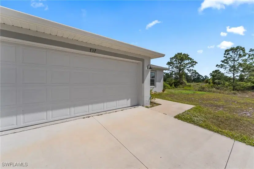 Picture of 737 Barcia St E, Lehigh Acres FL 33974