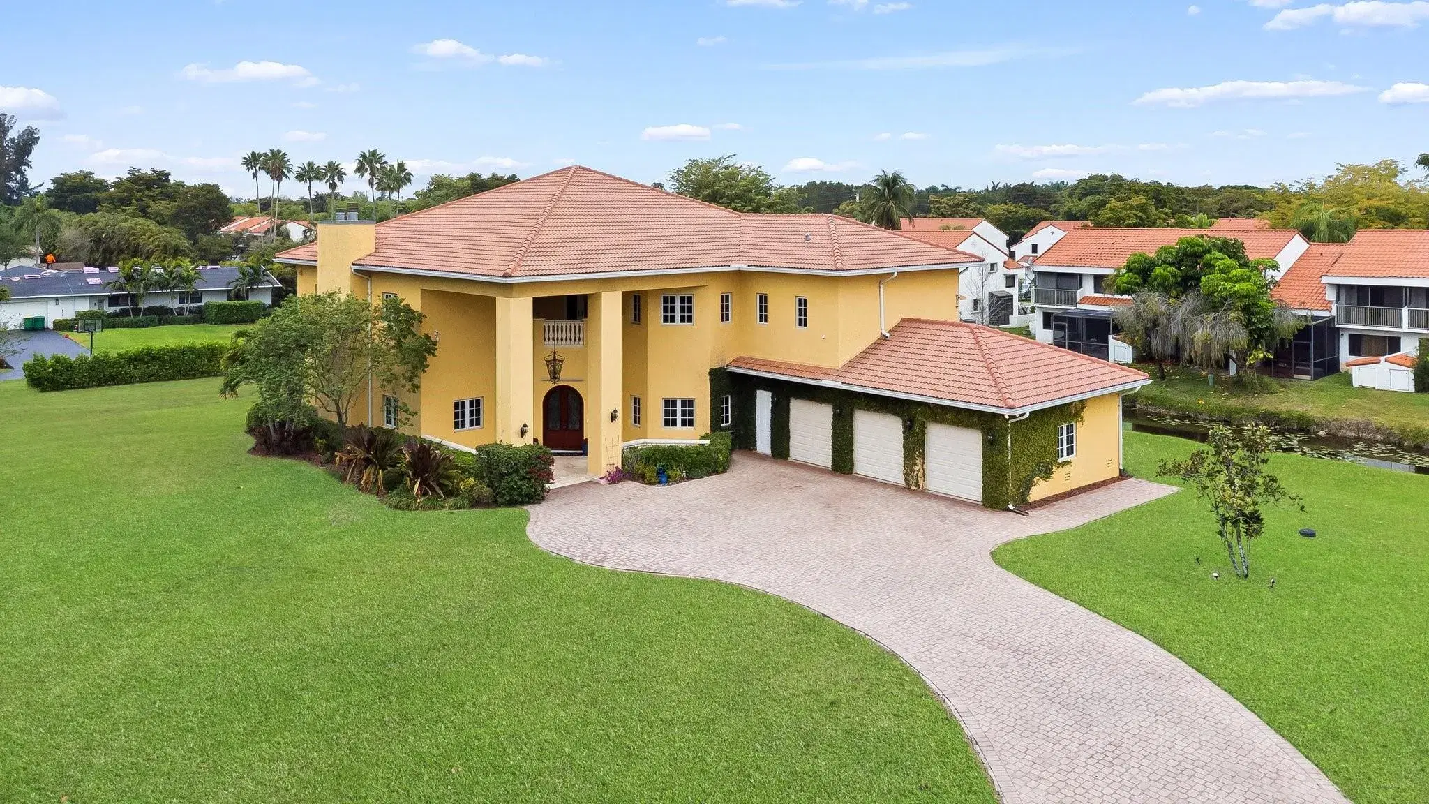 Picture of 11621 SW 1St St, Plantation, FL 33325