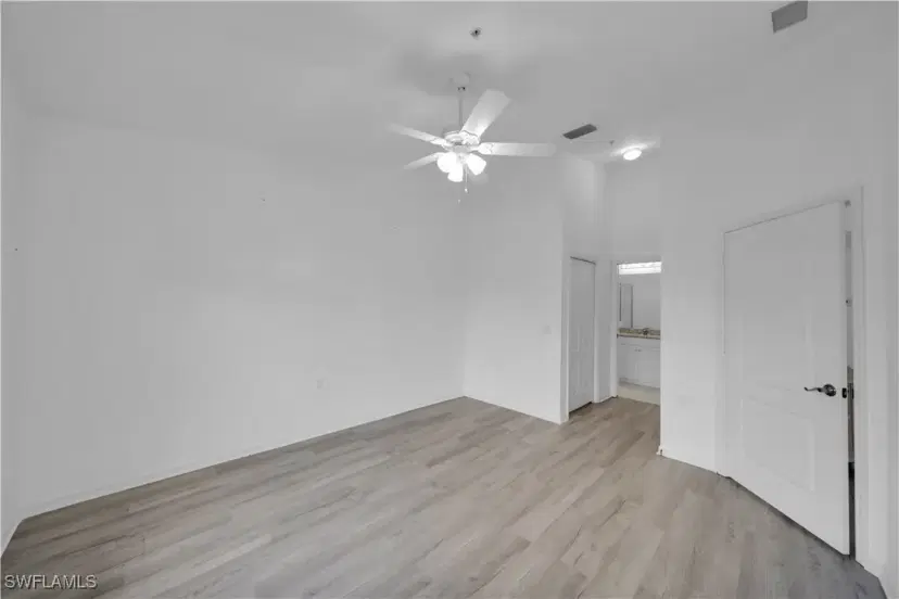 Picture of 365 Stella Maris Dr N 2905, Naples FL 34114